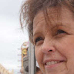 Meet your Posher, Lynda